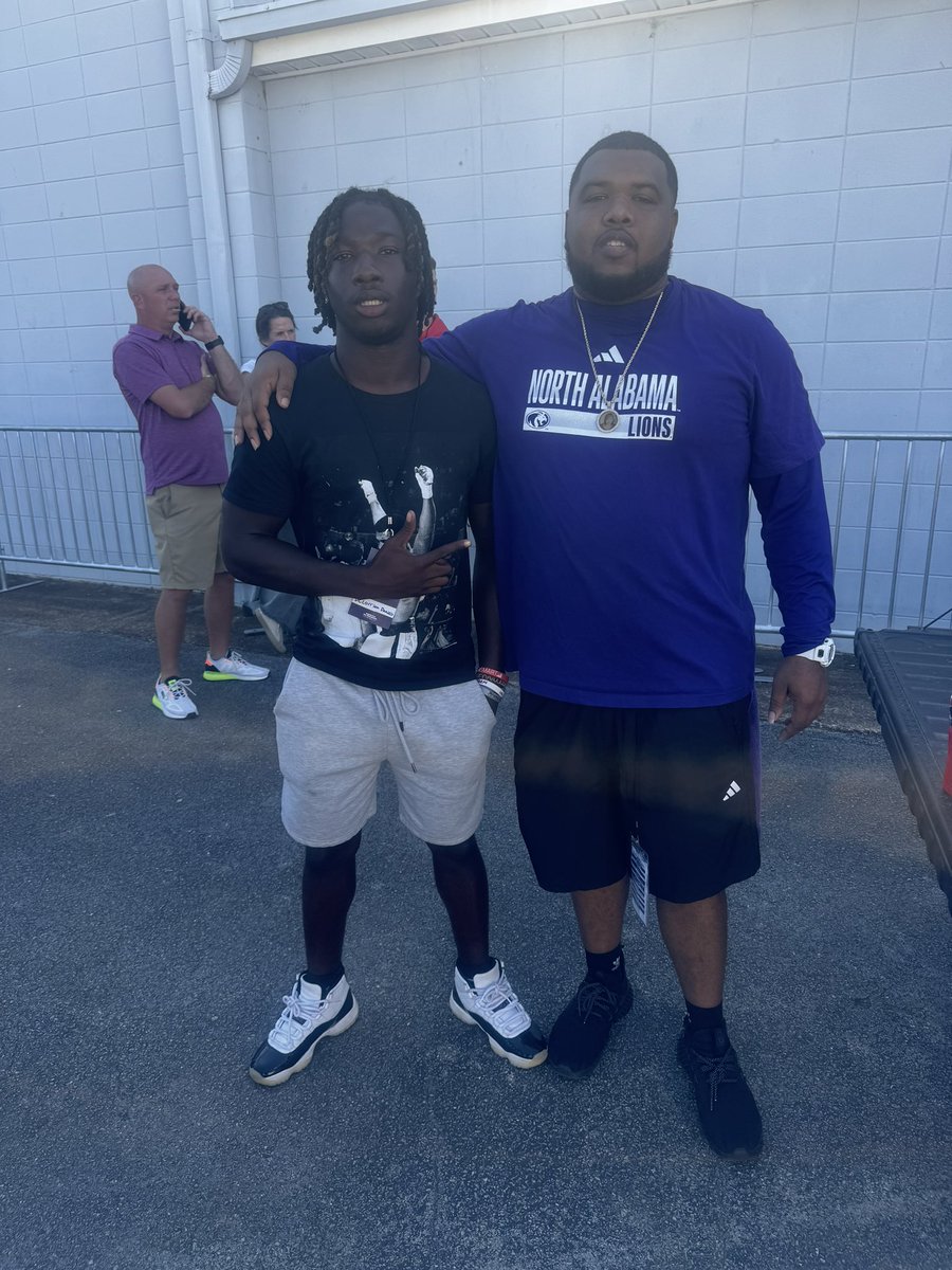 Corrion_Daniels's tweet photo. Grateful to receive my first verbal offer from The University of North Alabama!💪🏾🙏🏾🏈 https://t.co/S2JSVk5hnt