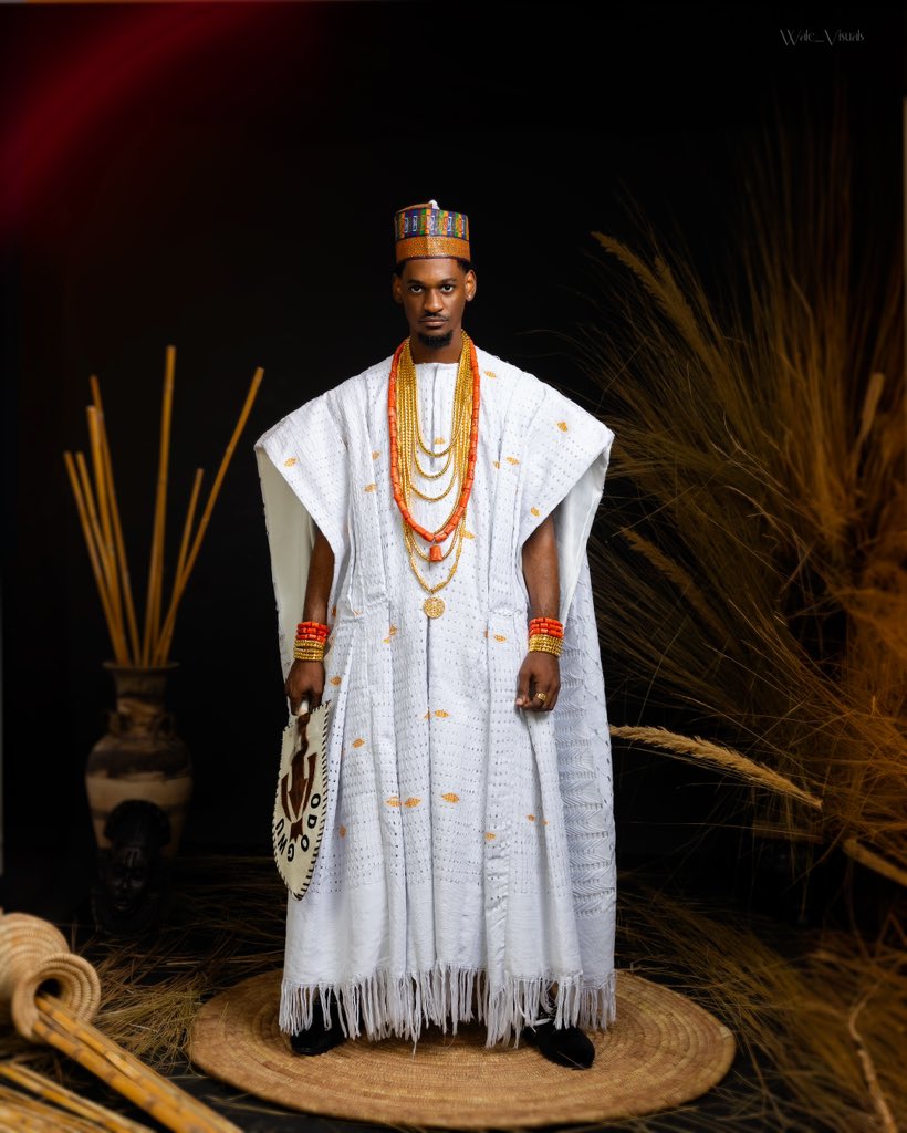 iam_topherJ's tweet image. In a land of many cultures, our strength comes from the humanity we all share.

Despite our differences, we are bound together by an unbreakable spirit - the Nigerian Spirit.

Tonight’s outfit combines elements from various Nigerian tribes , celebrating our diversity while…
