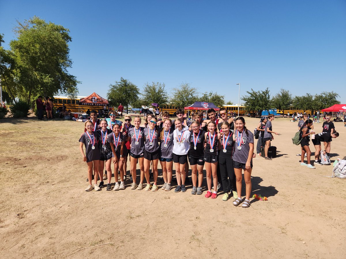 Big day at the Glendale Showcase!  Girls Varsity and Open win.  Boys Varsity 7th, Open 2nd, and Freshmen 4th.

Josi Smeets won the Varsity race with an 18:17 which is good for 3 best time in RM history!

The bus is 20 lbs heavier heading home due to all the medals won!