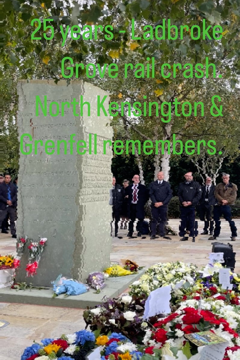 North Kensington stands w bereaved, survivors, responders, Ladbroke Grove rail crash, here, 25 yrs ago today ⁦⁦<a href="/networkrail/">Network Rail</a>⁩ ⁦<a href="/BTP/">British Transport Police</a>⁩ ⁦<a href="/NHS/">@NHS</a>⁩ <a href="/metpoliceuk/">Metropolitan Police</a>⁩ ⁦<a href="/LondonFire/">London Fire Brigade</a>⁩ ⁦<a href="/fbunational/">Fire Brigades Union</a>⁩ ⁦<a href="/RMTunion/">RMT</a>⁩ ⁦<a href="/ASLEFunion/">ASLEF</a>⁩ ⁦<a href="/josephpowell/">Joe Powell MP</a>⁩