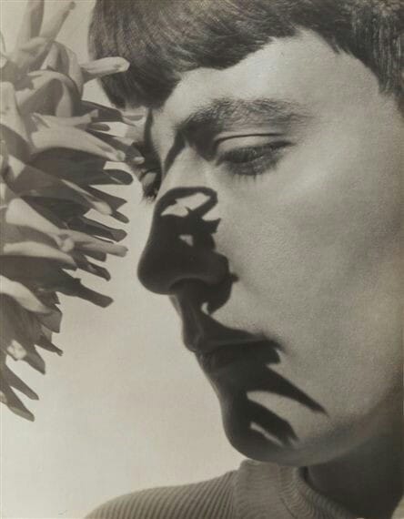 "Pon tu oído cerca de tu alma y escucha con fuerza".
Anne Sexton
📷Edmund Kesting