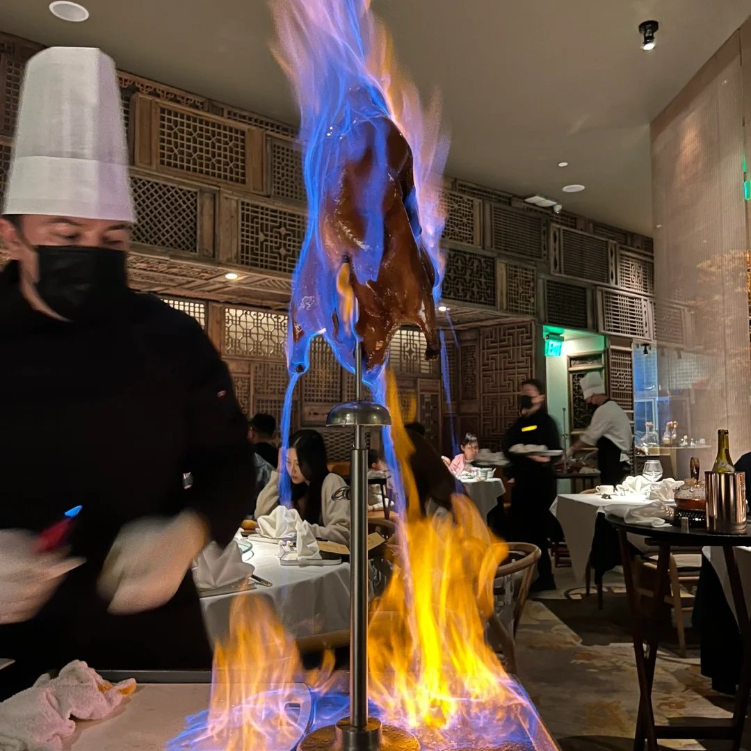 four_some's tweet photo. In a plaza with an exotic architecture, there is a Greek restaurant that I really want to try!
This place is very suitable for formal banquets and business talks, and the environment is very good https://t.co/dpoHglsiit