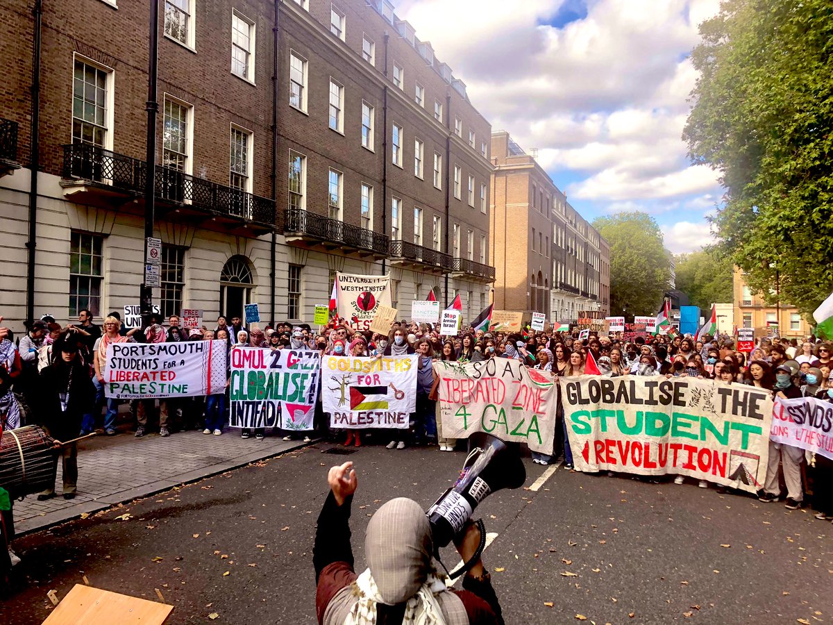 نعاني من مرض عضال اسمه الامل