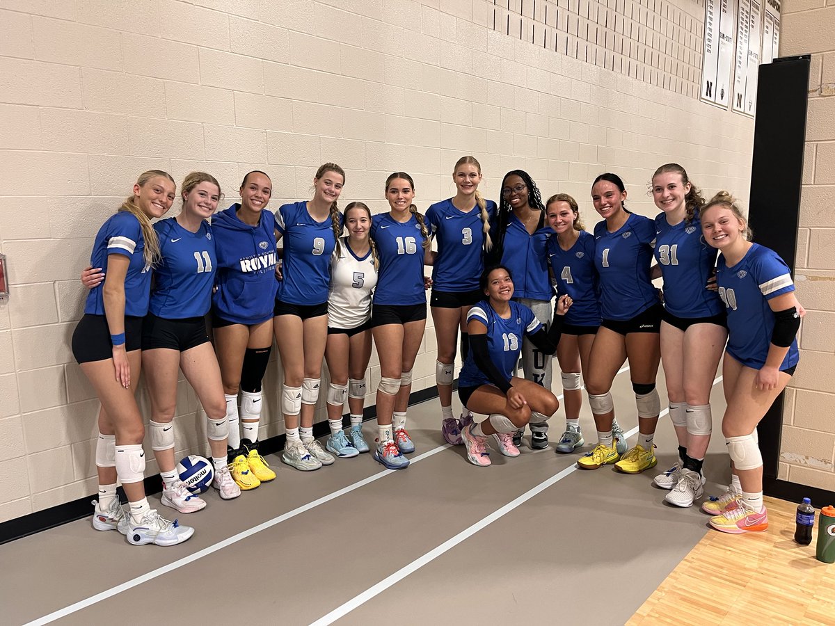Wonderful to have Breonna Goss back  in Indiana cheering on the Royals today at Noblesville.   Breonna is already a 2 time player of the week as a Freshman at Duke!  Seeing her and family made our day!