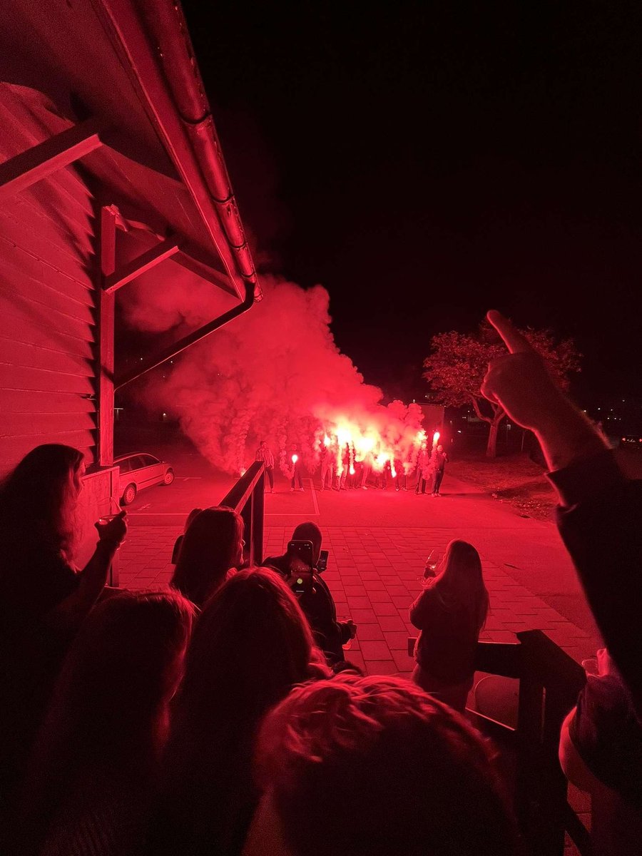 100gzjalf's tweet image. 30 års skiva #trojaljungby #starkölslivet