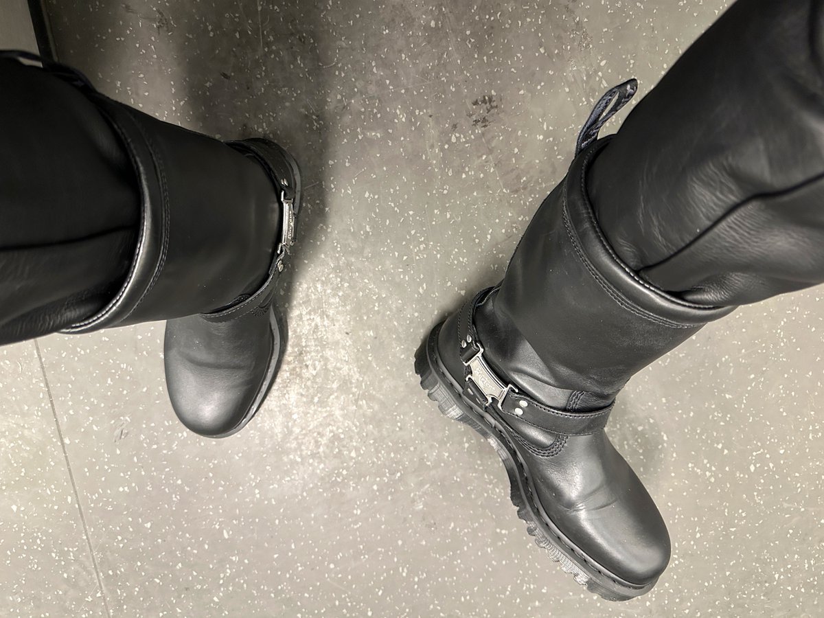 Troy Locke 👉 ( BERLIN ) tweet media