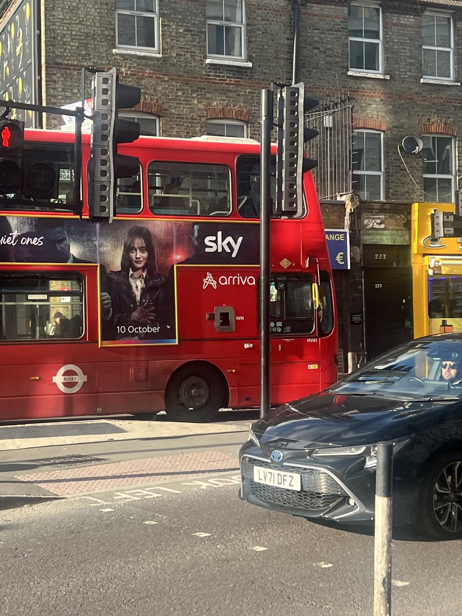 thinkerpurnell's tweet image. spotted in london 😁