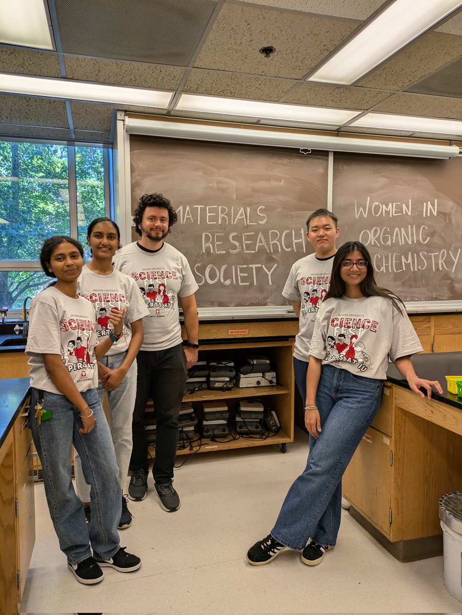 Alexandru B Georgescu (@alexandrubg) on Twitter photo With some of the students in my group and with the students of <a href="/MRS_at_IU/">Materials Research Society at Indiana University</a> , volunteering at Science Fest. With some of the students in my group and with the students of <a href="/MRS_at_IU/">Materials Research Society at Indiana University</a> , volunteering at Science Fest.