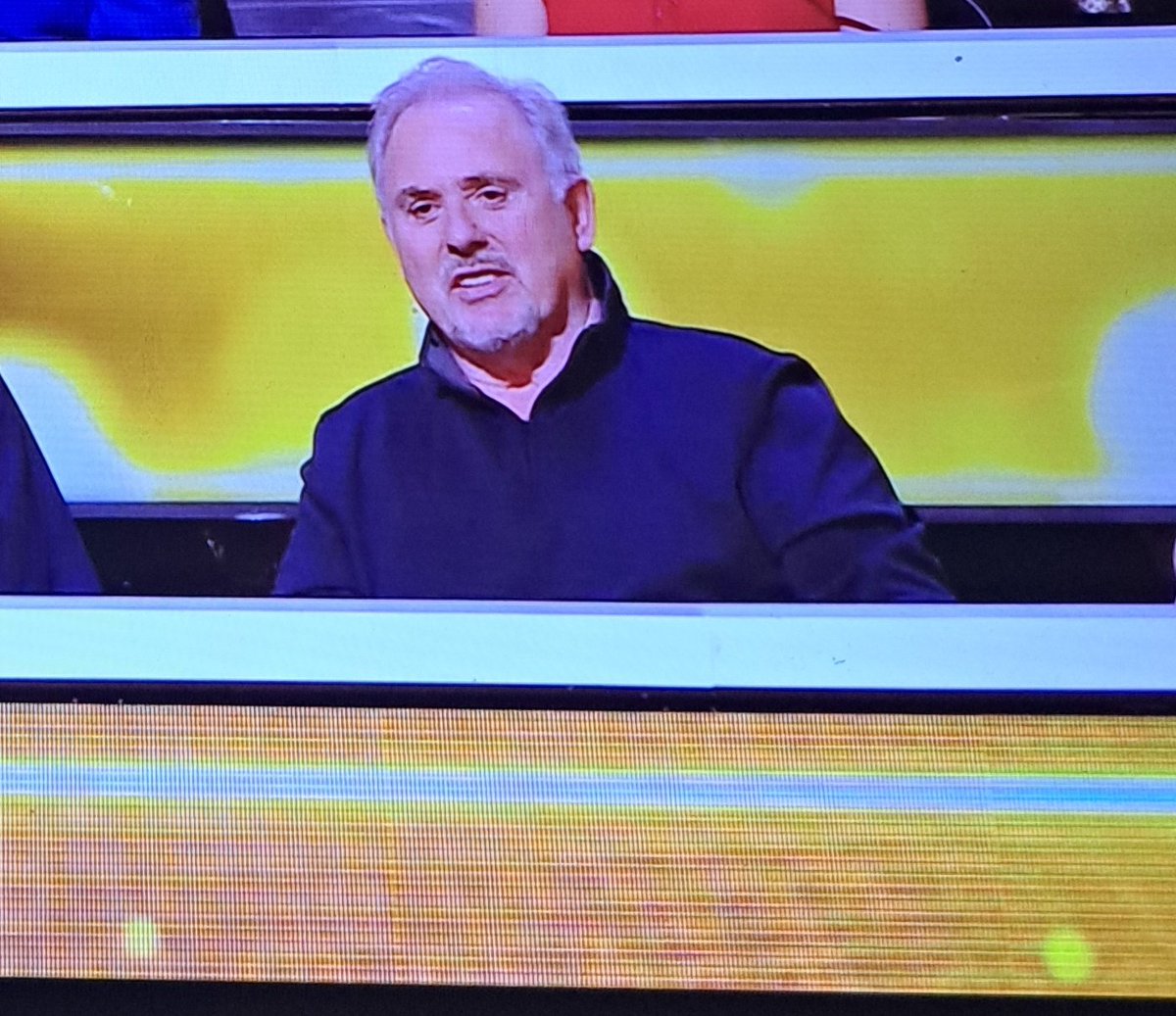 Tellement ravie de voir <a href="/phrisoli/">Philippe Risoli</a> ce soir dans 100% Logique ! 🤗🤗🤗 <a href="/cyrilferaud/">Cyril Féraud</a>