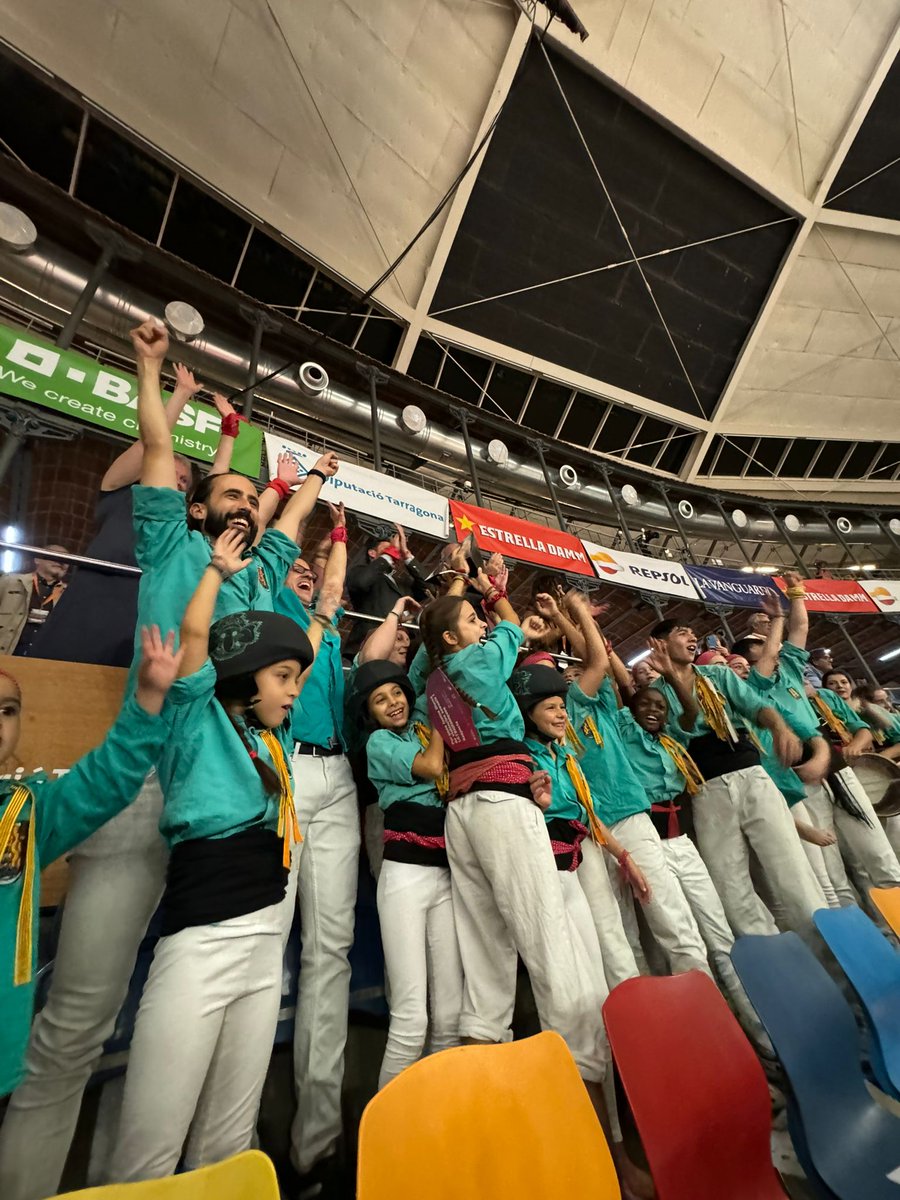 #ConcursTGN24

🥈 Els <a href="/CCSPISP/">CC Sant Pere i Sant Pau</a> són la segona colla classificada en aquesta jornada de dissabte del XXIX Concurs de Castells.

#BatecConcurs #Castells