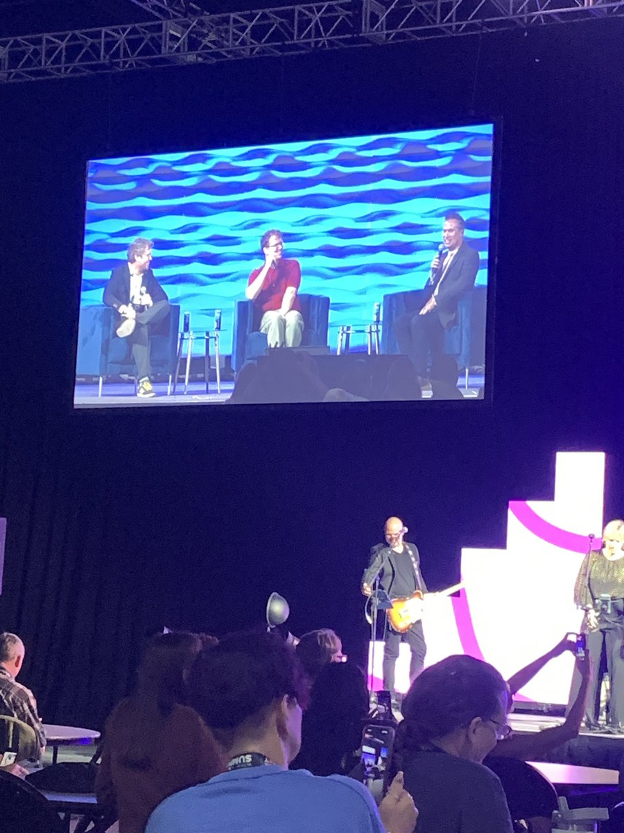 tinker_tree's tweet image. OMG John and Hank Green are so much fun- I can’t believe this is their first time presenting together! We are lucky! #PLTWSummit