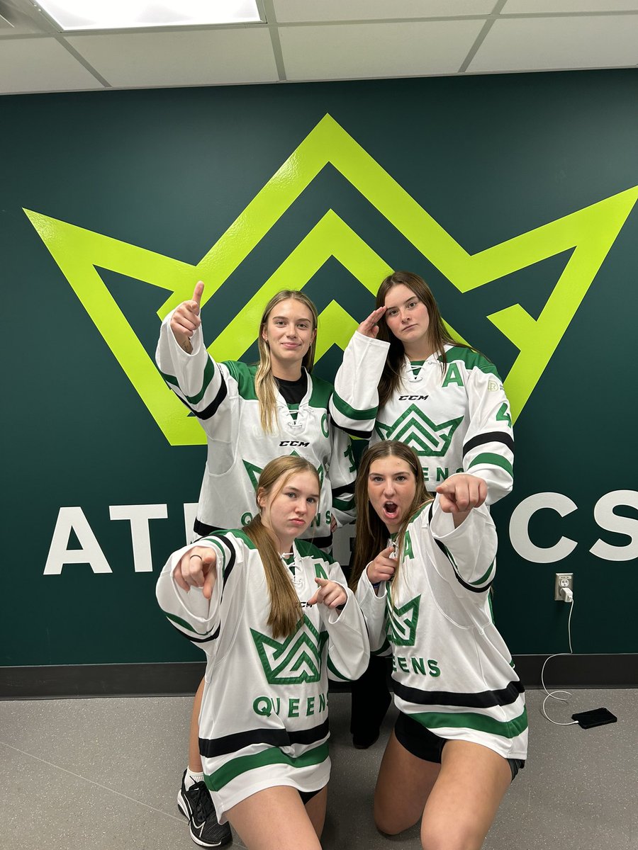 RDPQueensHockey's tweet photo. Making their debut in last night’s home opener are the 24/25 season Captains and Assistants! 👸💚

As pictured, left to right*

A : #8 Jailyn Bablitz
C : #11 Kaedence Mollin
A : #4 Kyla Hansel
A : #94 Rylee Mepham https://t.co/V7SWV7ZXw6