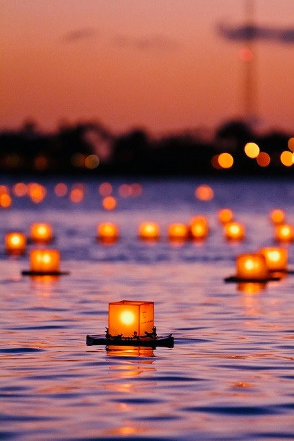 "El código moral del fin del milenio no condena la injusticia, sino el fracaso." 
~ Eduardo Galeano ✍️
#BuenasNochesATodos
#FelizSabado
#FelizFinDeSemana