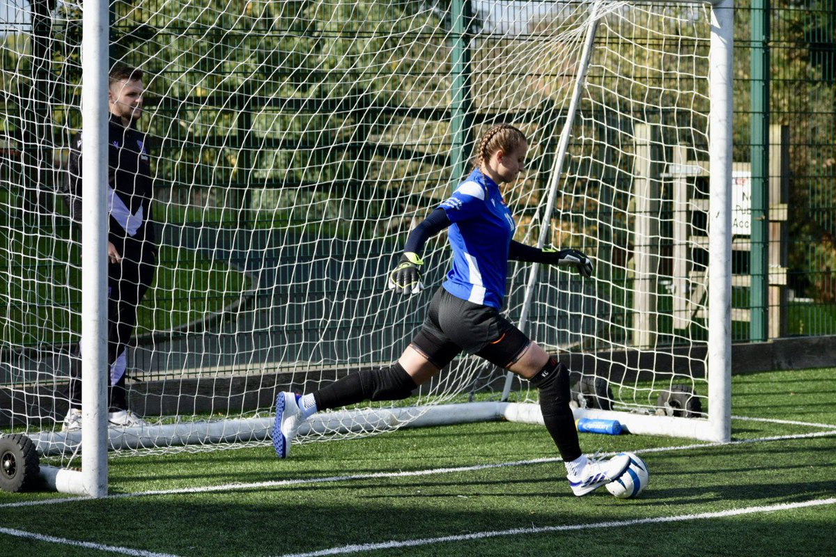 Katie Christopher tweet media