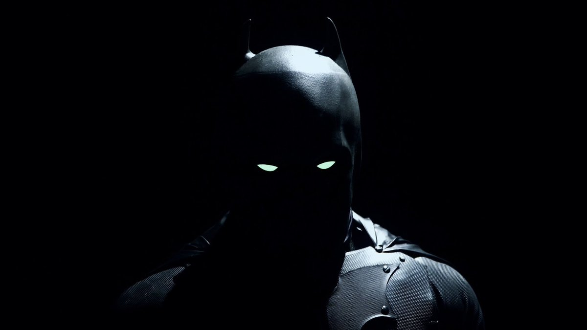 We need a villain-based show/movie to just have Batman show up randomly &amp; finally show us how terrifying he is from the perspective of criminals.