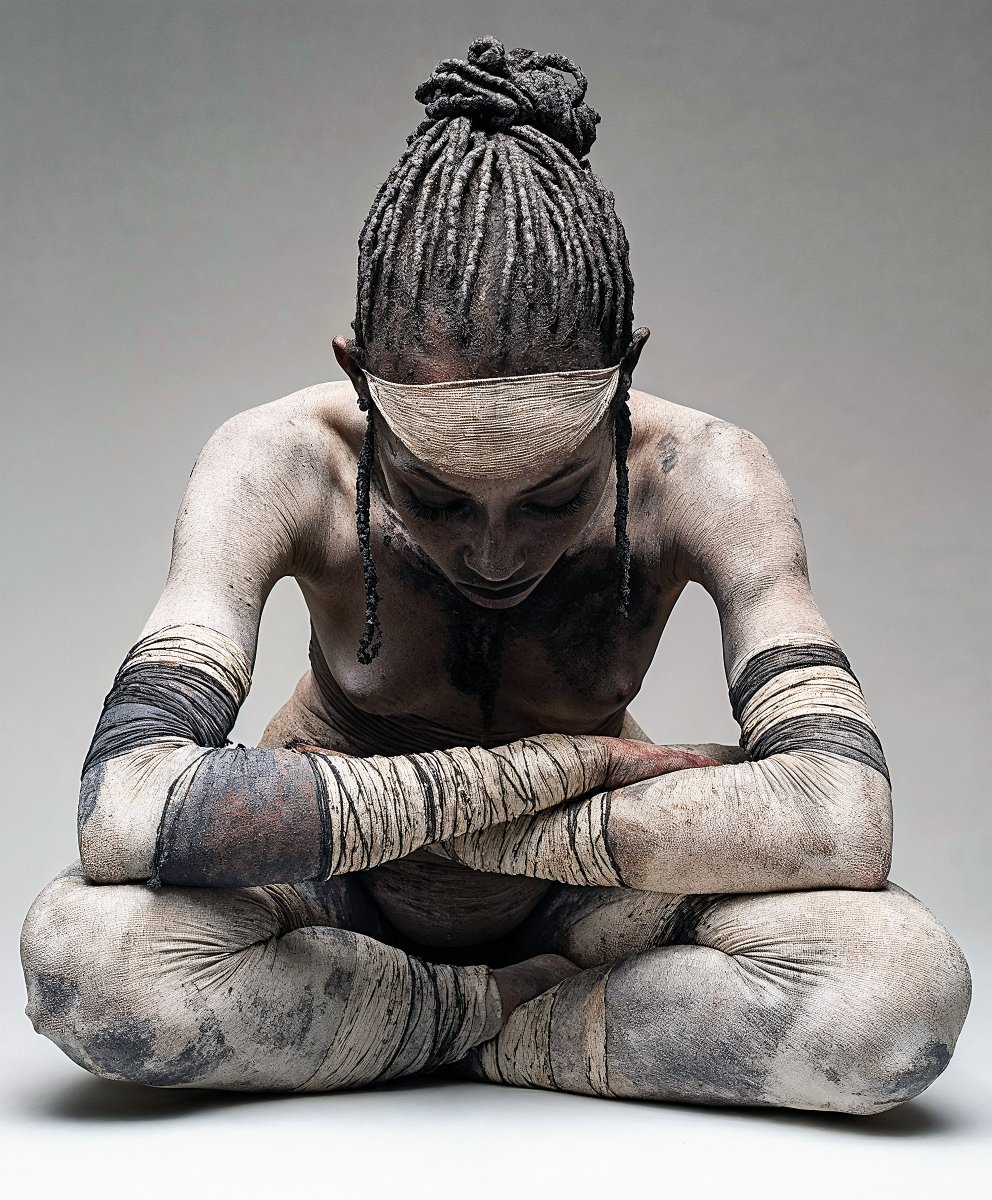 "Gravitas"
Rooted in stability, bound to the earth.

Happy Sunday, X 🙏