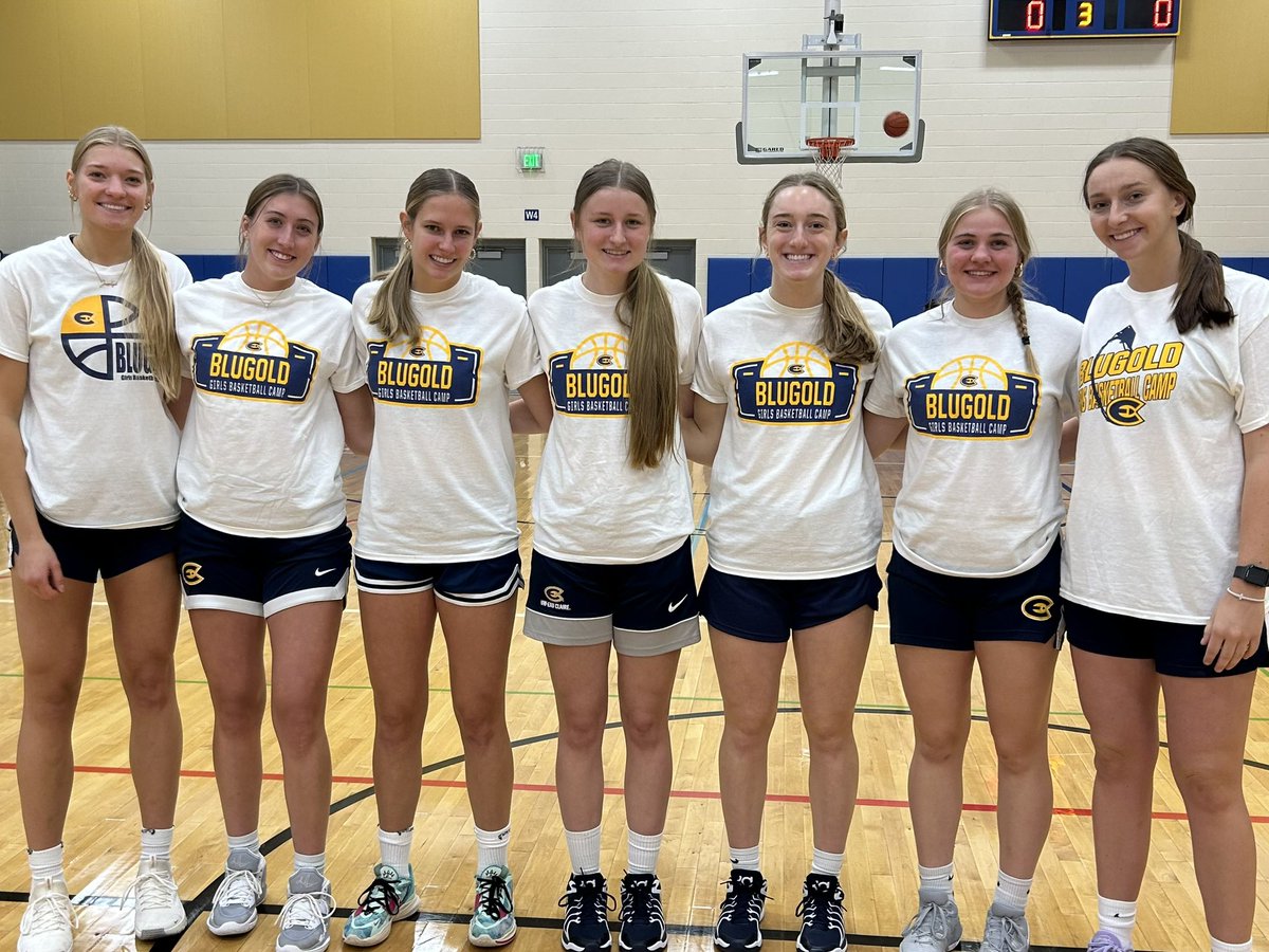 Special thanks to all the girls bball players that joined our team in Rice Lake this morning for camp to work on their game! 

Keep up the great work!

#TougherTogether