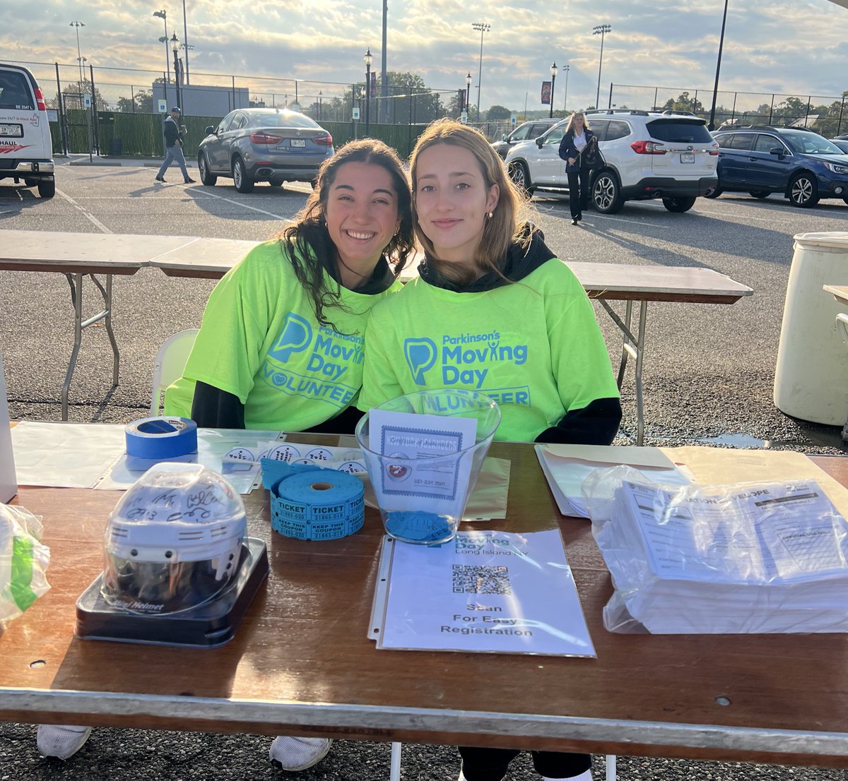 SharksWBB's tweet photo. Thank you to the @ParkinsonDotOrg for allowing our girls to walk for a cure! 🩵💛
#LockedInTogether | #RiseOverRun https://t.co/rfmSJs2Ede