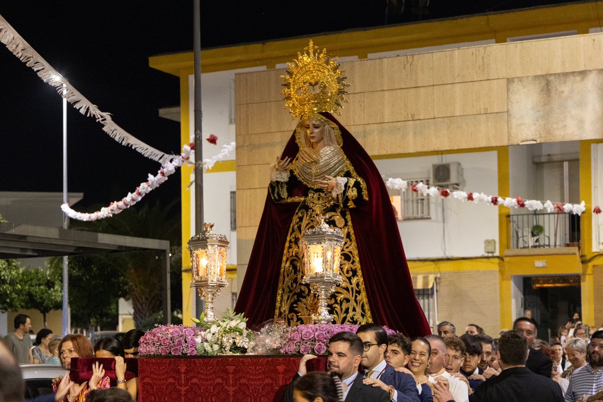 AP_ElOlivo's tweet photo. Santa María de la Caridad, Luz de nuestros corazones, Encanto de Dios, Reina de la Paz.

¡Gracias por hacernos dignos de ser hijos tuyos!

#CaridaddeSantaMaría https://t.co/7LMKSDRUOc