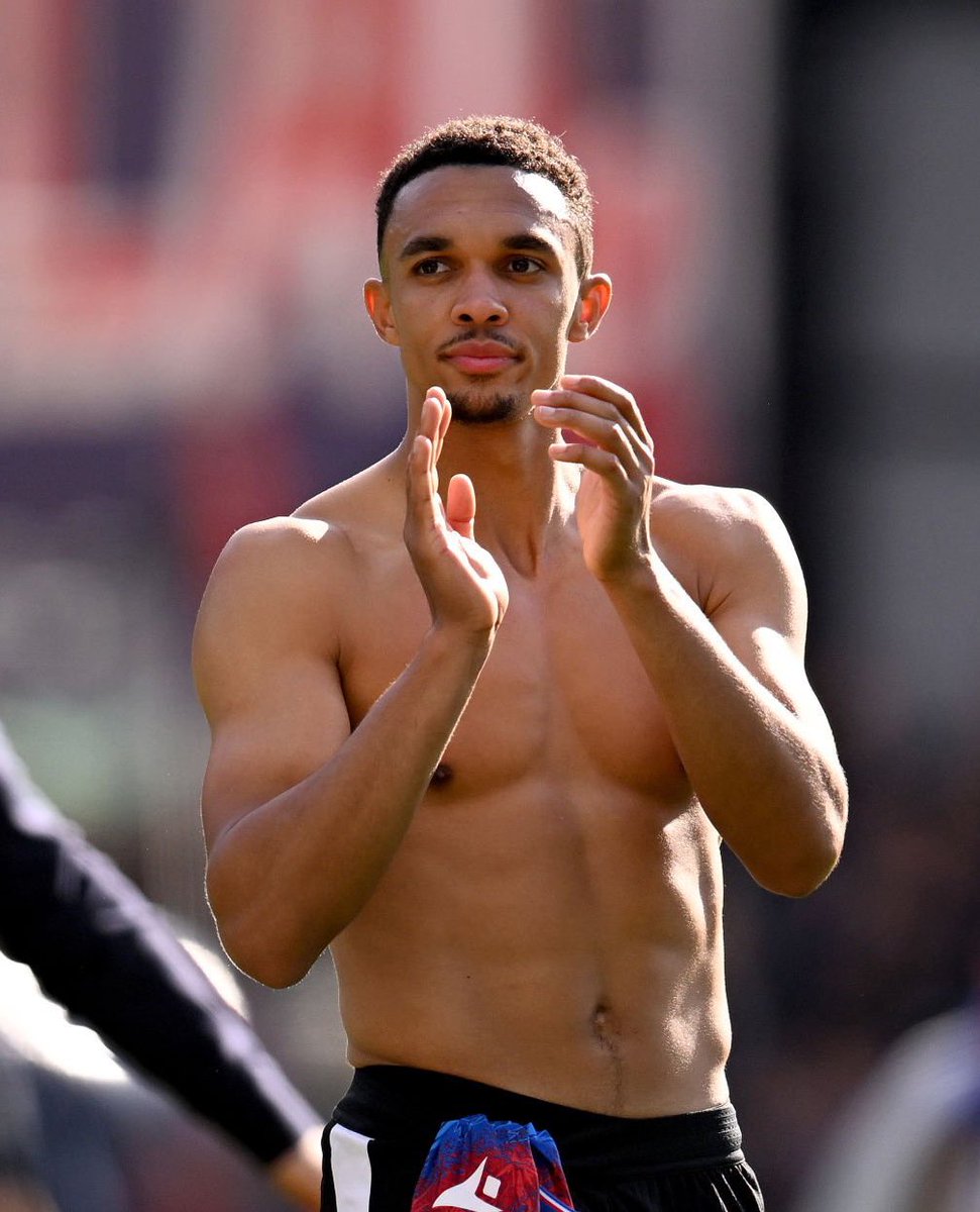 ShirtlessPL's tweet photo. Trent Alexander-Arnold https://t.co/raF7vvcqYB