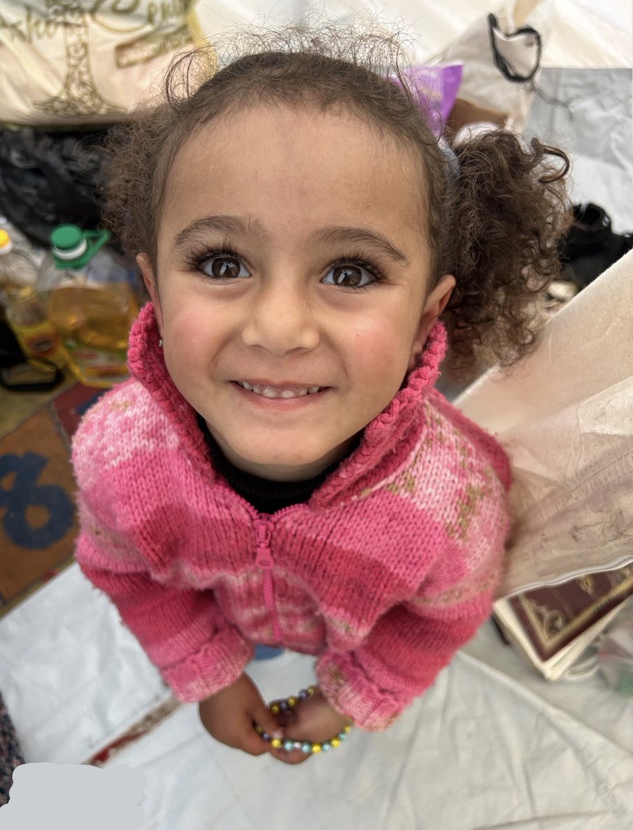 IF YOU SEE HER BEAUTIFUL SMILE, RETWEET NOW she deserves the best and all that is beautiful like your child. help keep her smiling, and donate even if it's just a little. with your donation, you're really making a difference and becoming a hero!

gofund.me/db117389