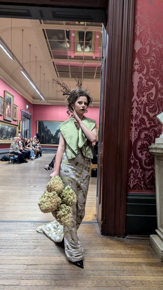 ShitChester's tweet image. Great to see Chester graduate and rising fashion star  @AlexNovacki's runway show at the Walker Art Gallery