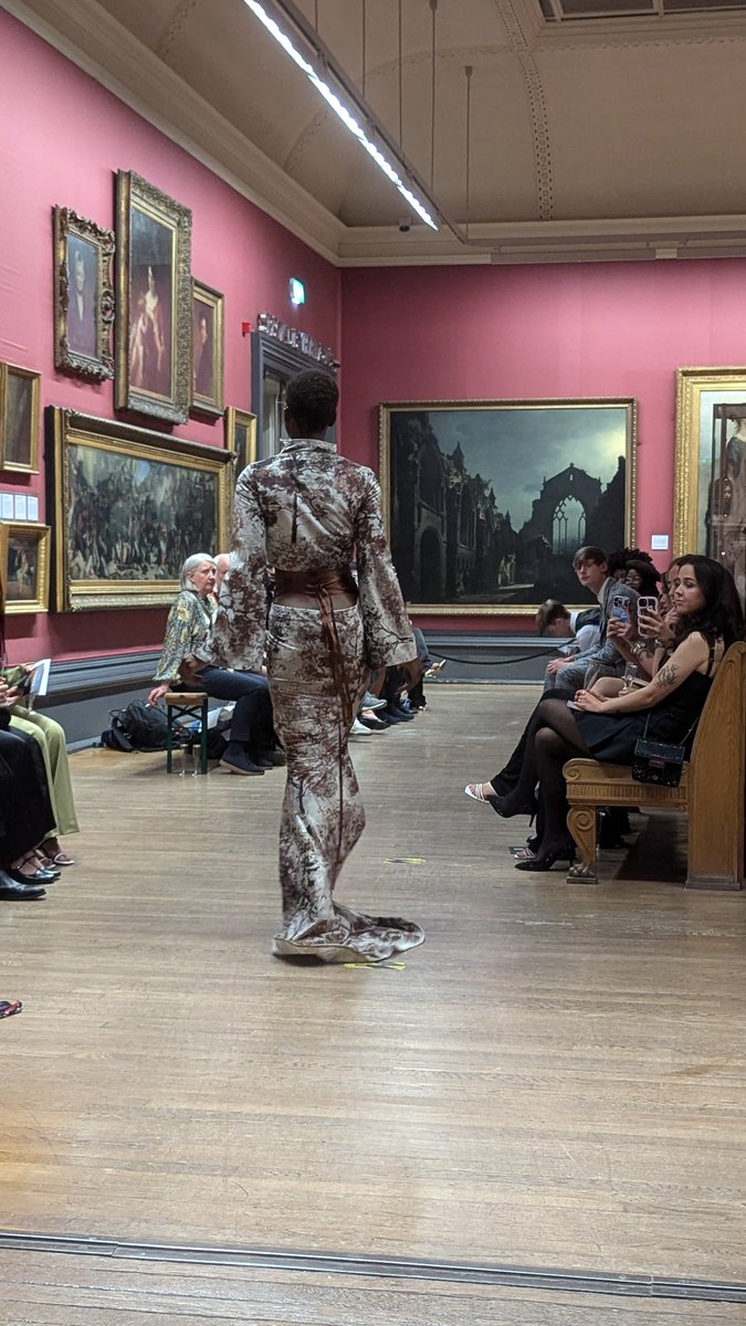 ShitChester's tweet image. Great to see Chester graduate and rising fashion star  @AlexNovacki's runway show at the Walker Art Gallery