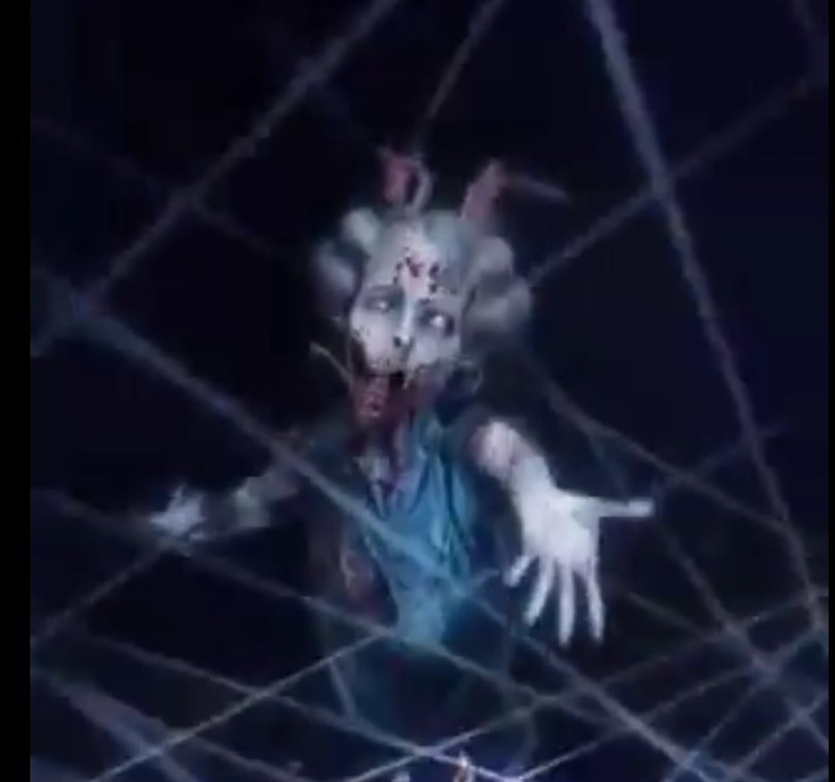 Sanat, moda ve müzik adı altında gençlerimize satanist içeriklerin dayatılması, hem kültürel yozlaşmayı hem de toplumsal çöküşü hızlandıran tehlikeli bir süreçtir. 

İstanbul gibi medeniyetin beşiği olan bir şehirde, bu türden şeytanca ayinlerin rahatça yapılabilmesi,