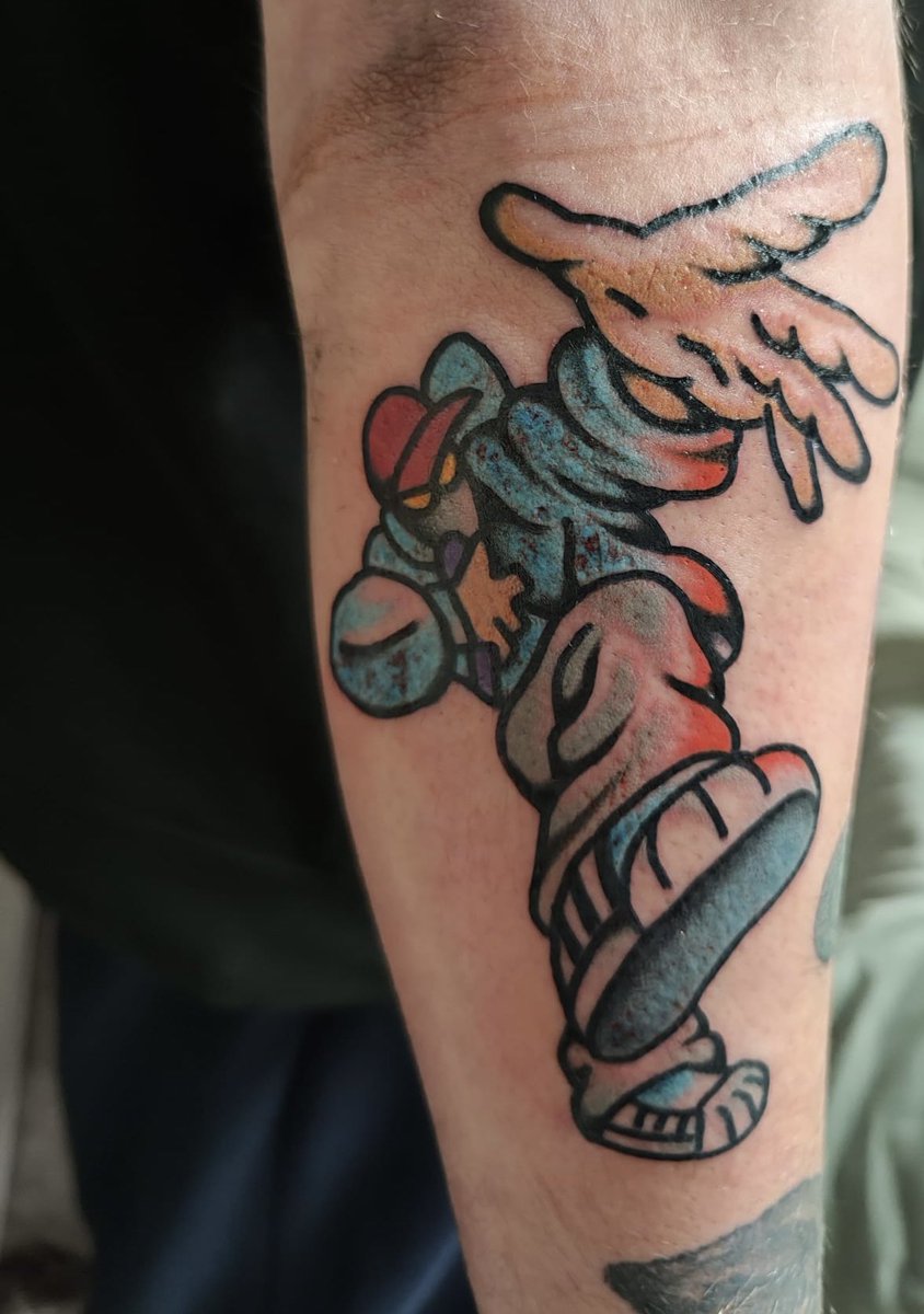 Thank you <a href="/DublinTattooCon/">The Dublin Tattoo Convention</a> spotted this lovely piece that I’m amazed wasn’t snapped up right away. <a href="/limpbizkit/">Limp Bizkit</a> is now checked off the list of bands to get tattooed.