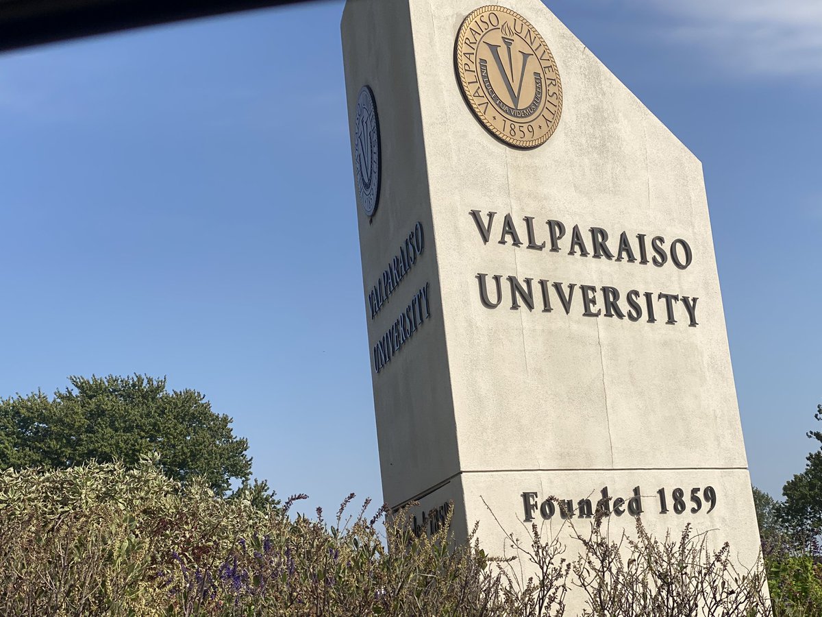 JaredGuyer's tweet photo. Arriving at @ValpoU for Homecoming and a special retirement dinner honoring Dr. Bart Wolf @ValpoWeather @ValpoAlumni https://t.co/bOvGUg5ynv