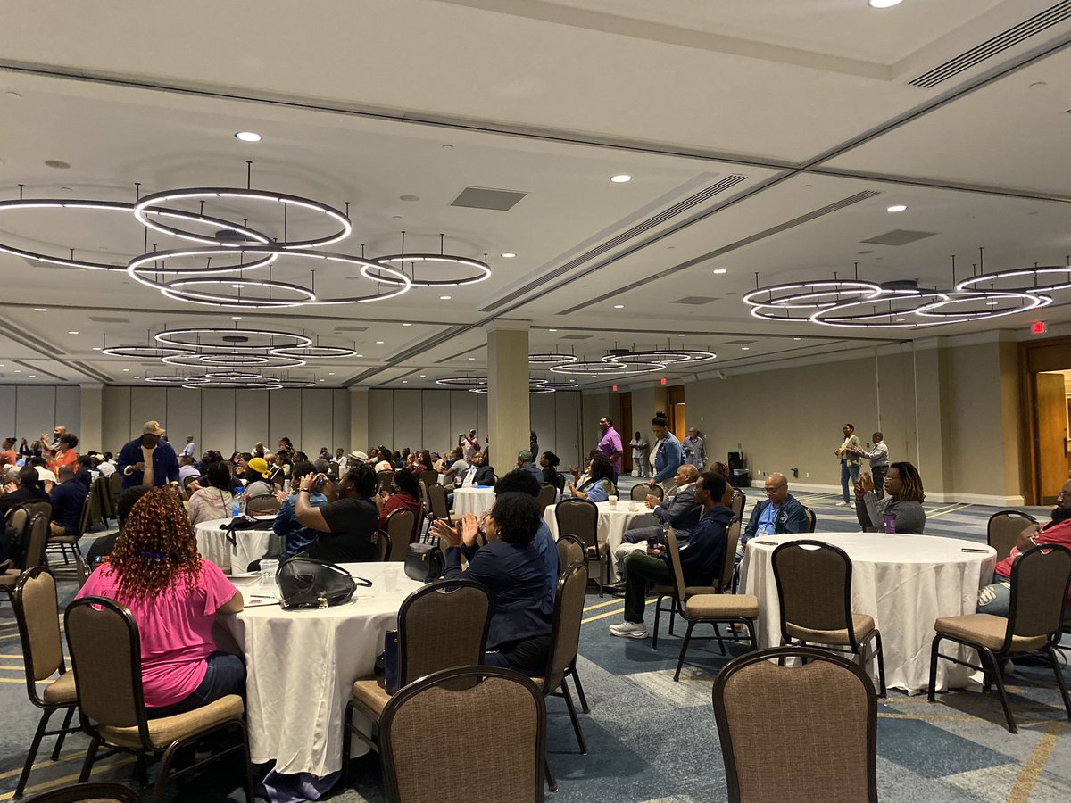 Black_Action's tweet image. Absolutely amazing historical moment. ⚜️🇺🇸
#ReparationsSummit #ADOSSummit