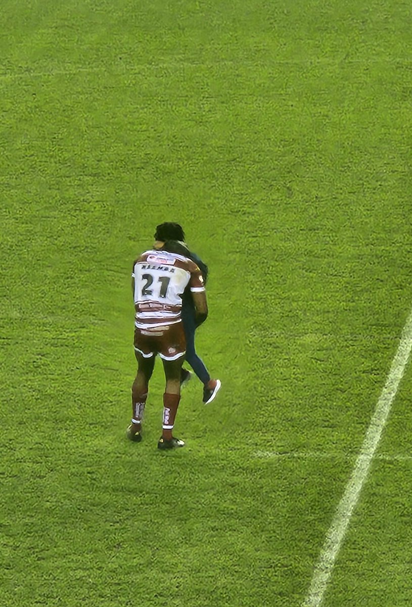 DuggyStand's tweet image. If the NRL come knocking they'll have to stump up to take the entire Nsemba family with them.

Junior and his little brother is proper wholesome content. 🍒⚪️🏉