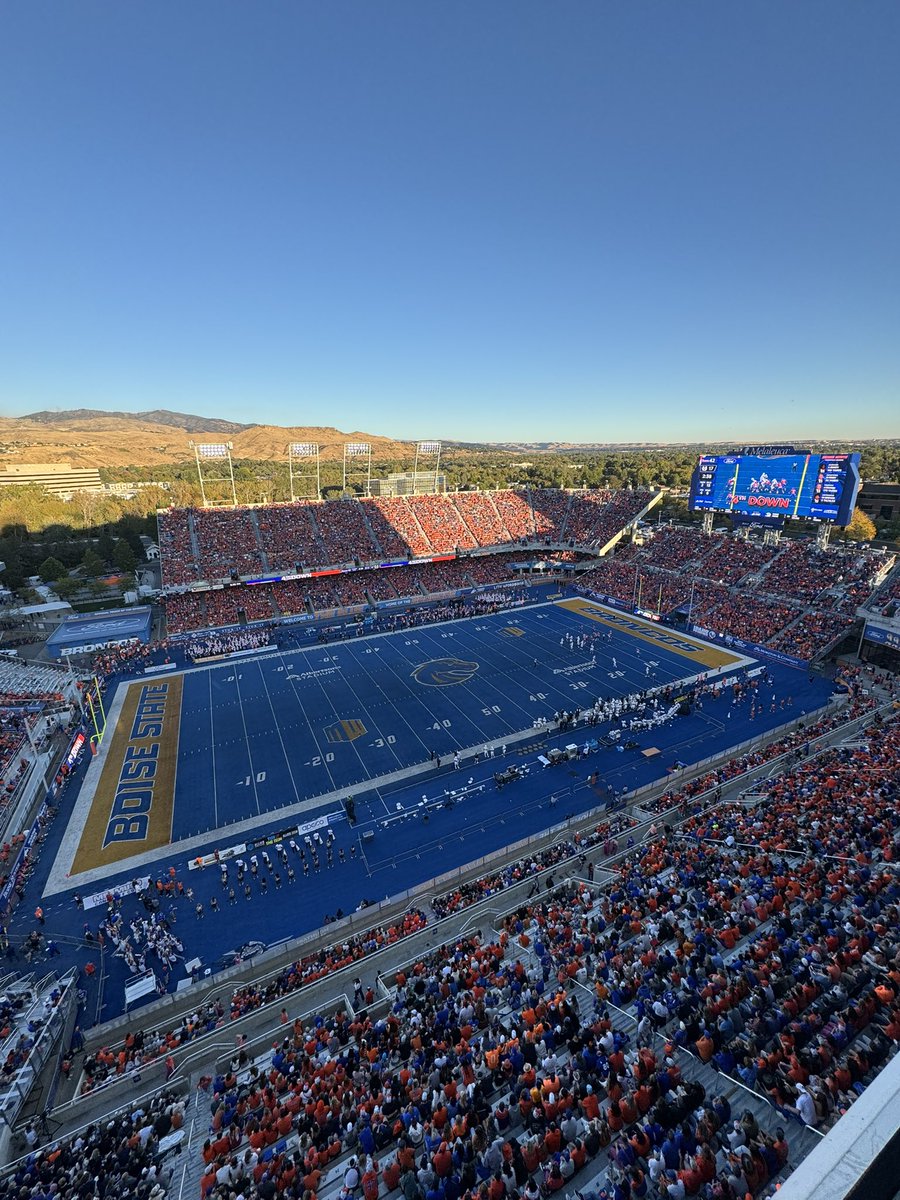 M_Johnson681's tweet image. Man, I love this place! #Idahome #BleedBlue