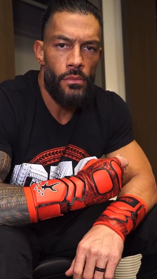 JDHoop702's tweet image. What a wild ride! Getting to design gear for @CodyRhodes & @WWERomanReigns is a dream come true! Thank you Cody & Roman! #WWEBadBlood