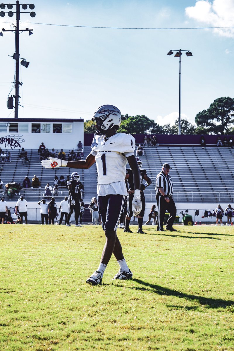 Jason Preston (@jasonprestonn_) on Twitter photo Beginning of Junior Year film: hudl.com/v/2QHTGh <a href="/CoachGibson_2/">Tyler Gibson</a> <a href="/dj_dinsmoor/">DJ Dinsmoor</a> <a href="/BigFu757/">Anthony Smith</a> <a href="/DillonBryant_/">Dillon Bryant</a> <a href="/TyraeReid/">T.R.</a> <a href="/Coach_TLucas/">Tony Lucas</a> Beginning of Junior Year film: hudl.com/v/2QHTGh <a href="/CoachGibson_2/">Tyler Gibson</a> <a href="/dj_dinsmoor/">DJ Dinsmoor</a> <a href="/BigFu757/">Anthony Smith</a> <a href="/DillonBryant_/">Dillon Bryant</a> <a href="/TyraeReid/">T.R.</a> <a href="/Coach_TLucas/">Tony Lucas</a>