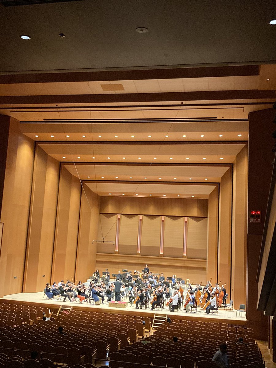 ステージリハーサルが始まりました！

#青フィルOBOGオーケストラ #吉田拓人 <a href="/tackt0729/">吉田拓人@10/12青フィルOBOGオーケストラ</a>