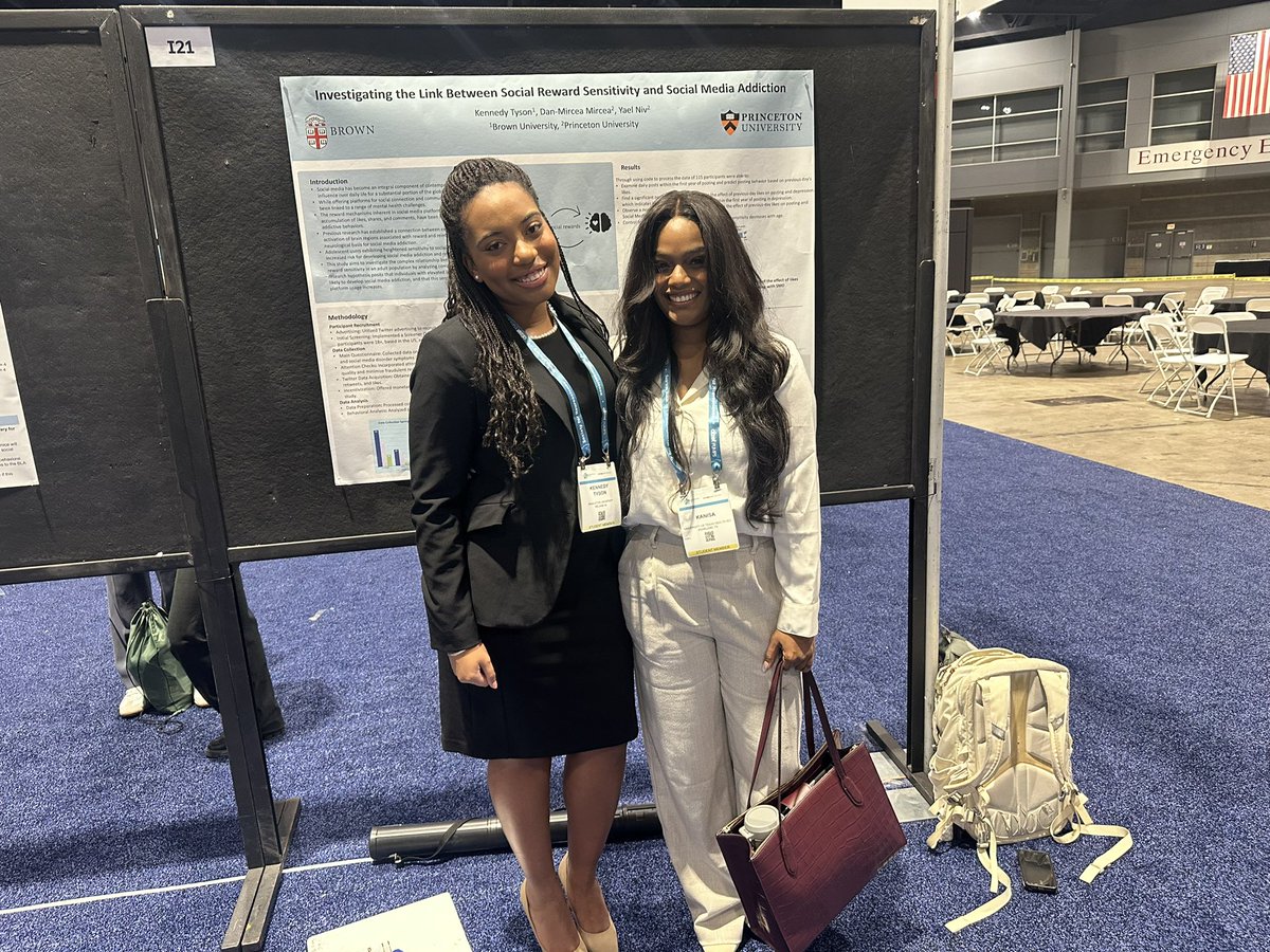 KDavidsonNeuro's tweet photo. #SfN24 win of the day —
6 years ago, my  neighbor was in junior high when she started her STEM interest and her mom was asking me about neruo. Today, it was such a joy to see her presenting her undergraduate research tonight.  
*realizing I am now a neuro auntie*  🫶🏽🧠 https://t.co/sYGYKcX3GT