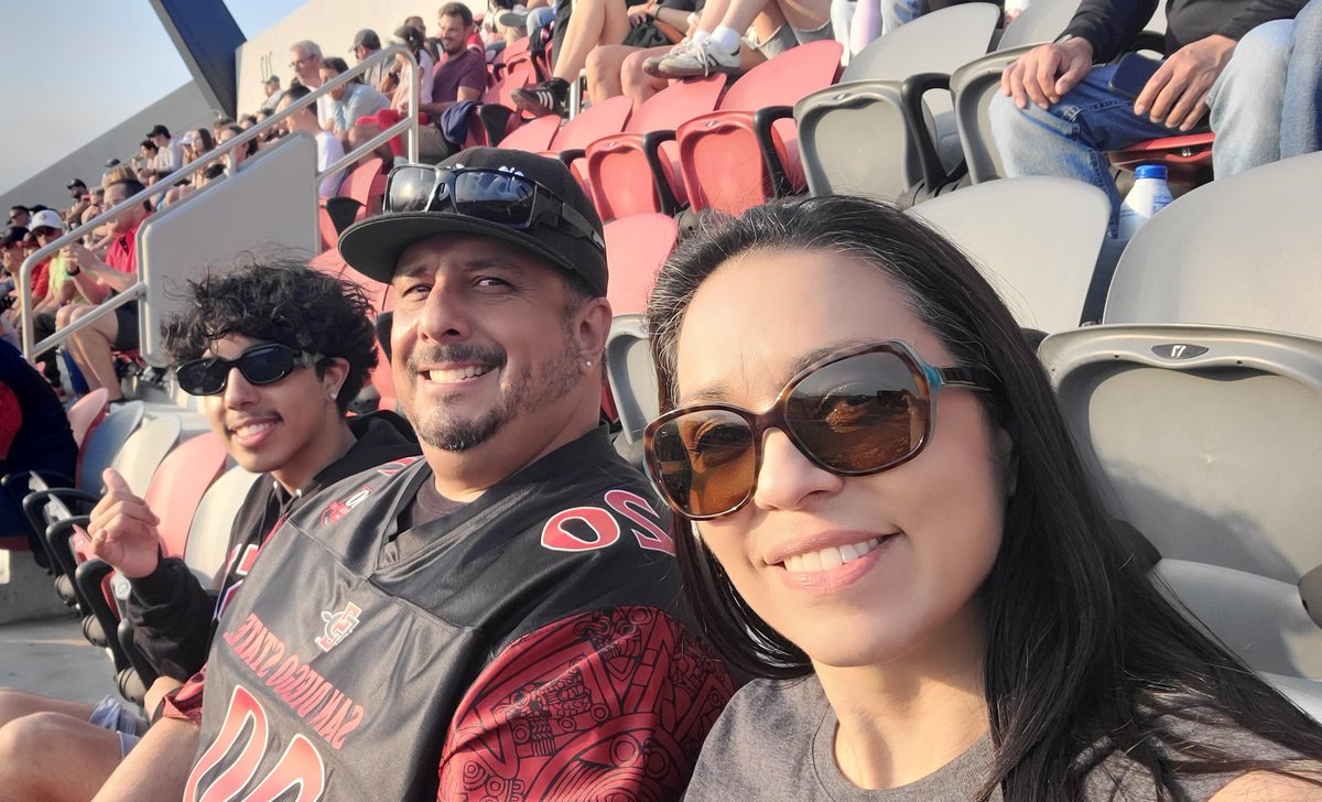 Coach Gabe Olveda tweet media