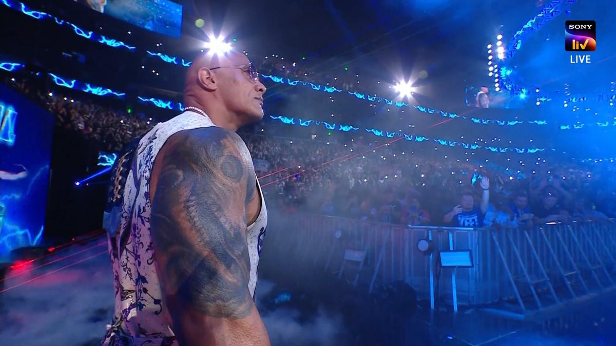 Killacamron86 (@killacamron86) on Twitter photo Both returned tonight that crazy, I don't think the rocks happy though  #WWEBadBlood #wwe Both returned tonight that crazy, I don't think the rocks happy though  #WWEBadBlood #wwe
