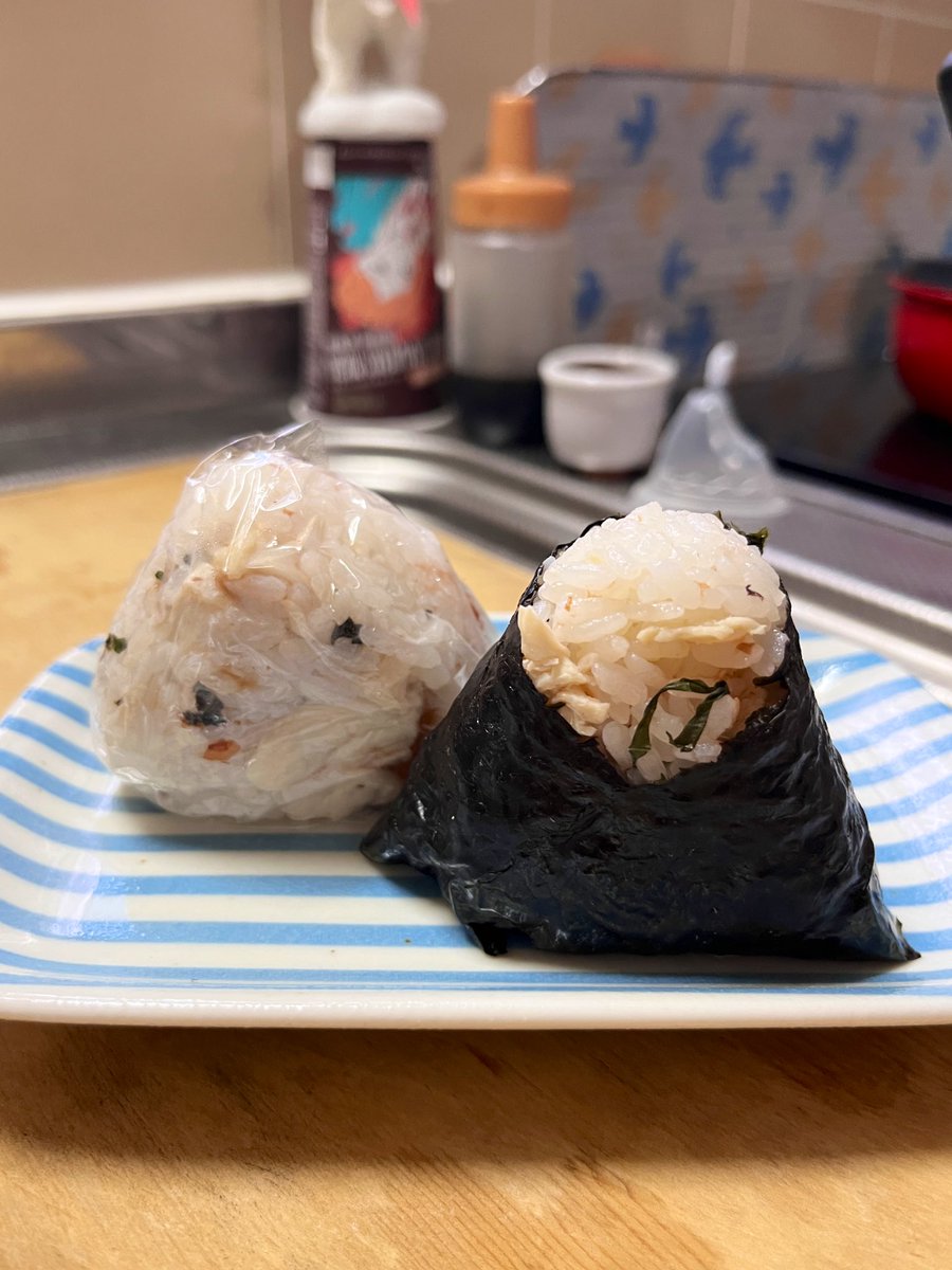 bon25yari's tweet image. ササミ梅おににに🍙
#OnigiriAction #tablefortwo
#ニコニコのりとおにぎりアクション #ニッスイとおにぎりアクション #宮城米でおにぎりアクション #推しおにぎり