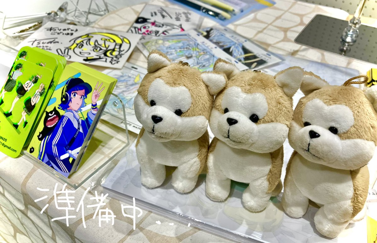 MatomoStudio's tweet photo. 【インディーアニメマーケットX！】

10/6(日) NO.41

いよいよ本日です！

準備中のmatomoメンバー…
皆様のお越しをお待ちしております！
お気をつけてお越しください🐕🐕🐕

#indie_aniket https://t.co/TLkcel3HHl