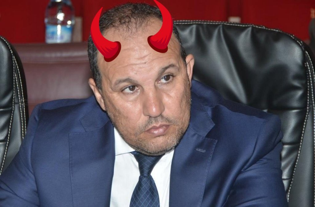 issambenj's tweet photo. À ce stade @FRMFOFFICIEL reste passive devant l’incompétence de la Ligue professionnelle de merde avec à sa tête ce complotiste de bas étage qui a clairement pris le #wac en grippe 
Il est temps que le bureau du @WACofficiel se réveille et défende l’équipe! https://t.co/O2QXOOattx