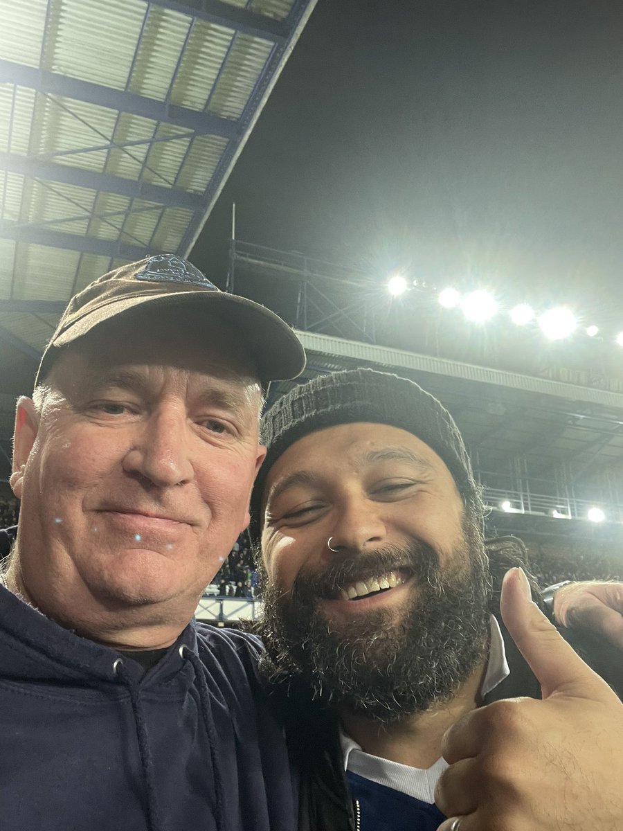 Blackrod Blue (@blackrodblue) on Twitter photo <a href="/gangofyouths/">gang of youths</a> Well that was a massive surprise! Watching Everton at Goodison tonight in my usual seat, and a familiar face takes his place in front of me. Spent the match thinking ‘it can’t be him!’
But it was! Hi Dave! Great to meet you! I’ll keep you to that beer! <a href="/gangofyouths/">gang of youths</a> Well that was a massive surprise! Watching Everton at Goodison tonight in my usual seat, and a familiar face takes his place in front of me. Spent the match thinking ‘it can’t be him!’
But it was! Hi Dave! Great to meet you! I’ll keep you to that beer!