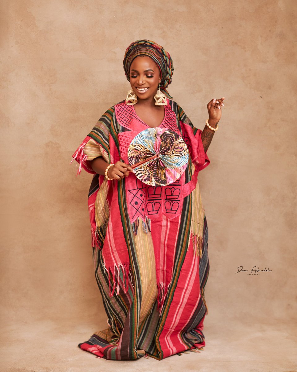 thedamigold's tweet photo. AYA OBA: A KING’S WIFE 👑

#Bbnaijas9 #BBNaija #dami https://t.co/XTwl8WJh7c
