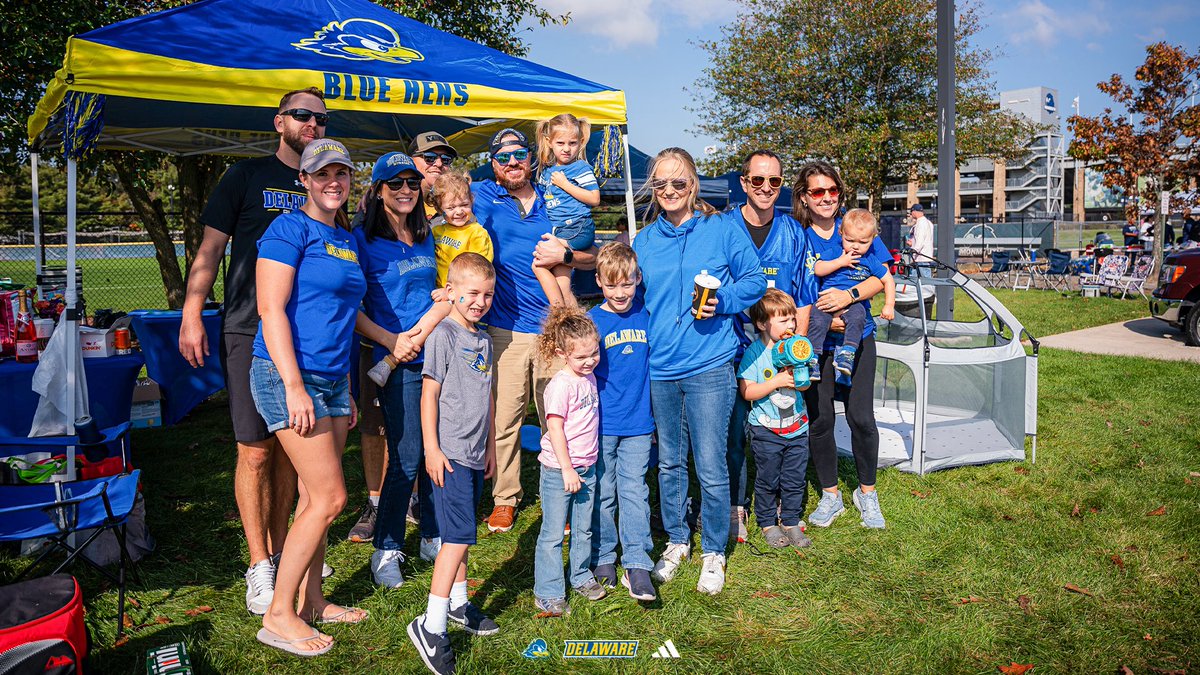 Delaware_FB's tweet photo. Looked like Blue Hen Country out there! Thank you fans 🙏 https://t.co/Kk2JgcFsV2