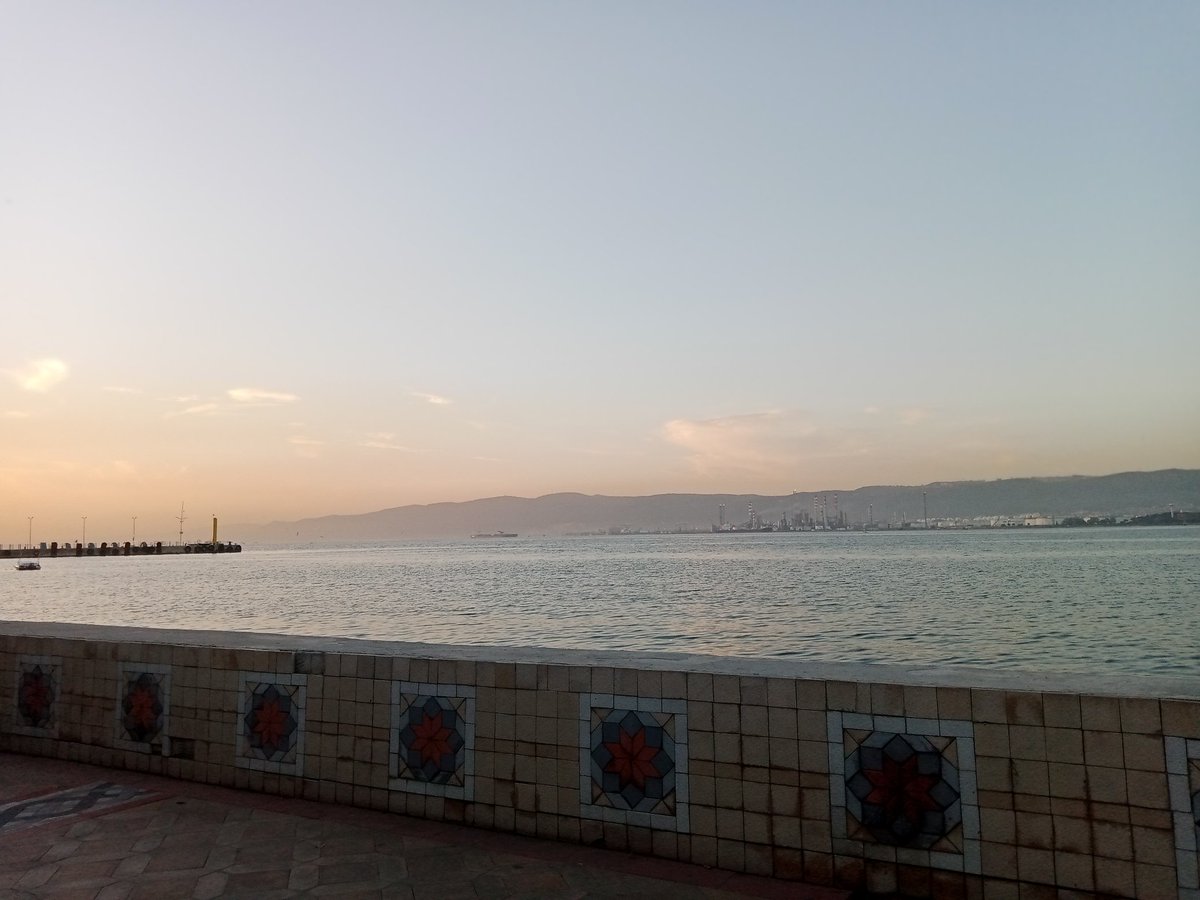 menksekoc's tweet photo. Saçlarımı dalgalandıran rüzgarla saatlerce izledim  sonsuz huzursun https://t.co/LbSQdzIEec