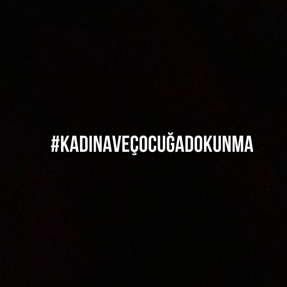 JrokezFTW's tweet photo. #KadınaVeÇocuğaDokunma SUSMA! Susturmaya ve unutturmaya çalışanlara inat KONUŞ! https://t.co/SJhKOVWdOp