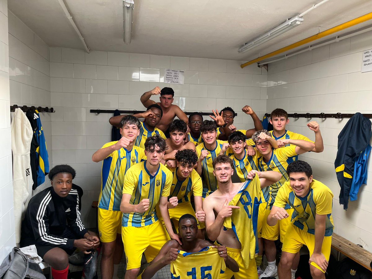 Primers +3 a casa 🏡✅⚽️

Molta feina per fer, i molts cap de setmana per gaudir amb aquest grup🍍💙💛⚽️
<a href="/cefgironessabat/">CEF Gironès-Sàbat</a>