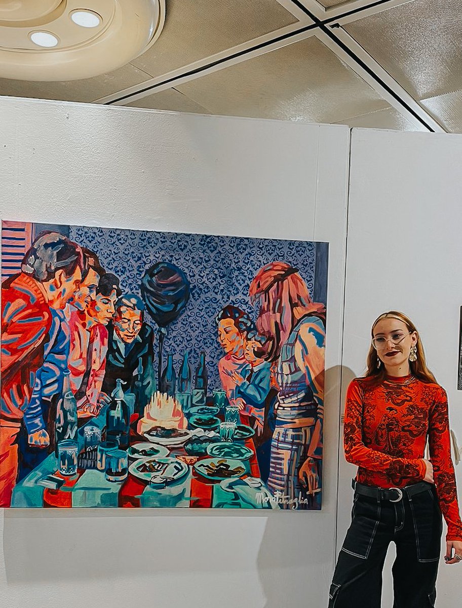 morapetraglia's tweet image. Con mi obra 'primavera' que fue parte de la selección del salón provincial de arte joven en el Teatro Argentino