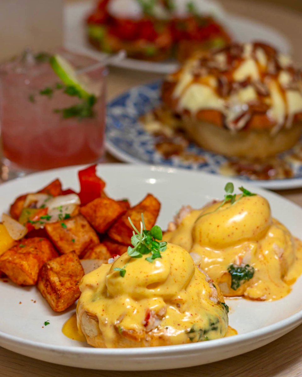 Brunch: the most important meal of the day 🥂🍳